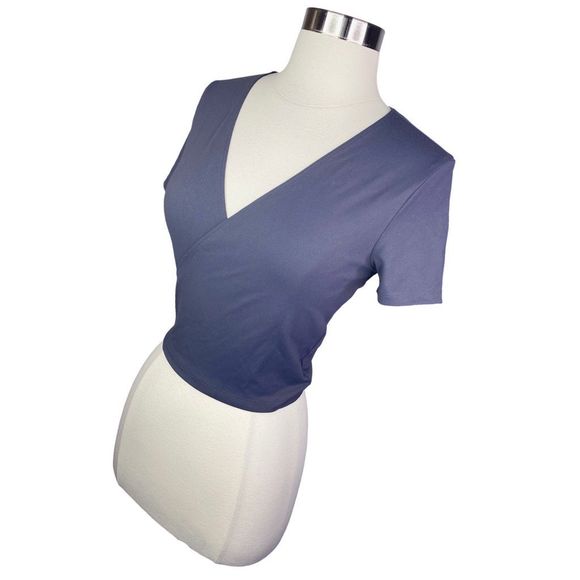 Victoria’s Secret PINK Ultimate Wrap Workout Top - Size XS - Picture 3 of 7